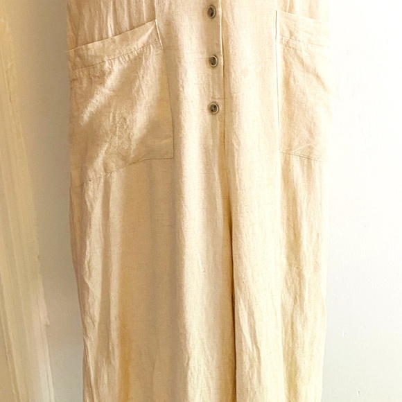 Urban Outfitters NWT lightweight halter jumpsuit size M - Picture 1 of 6